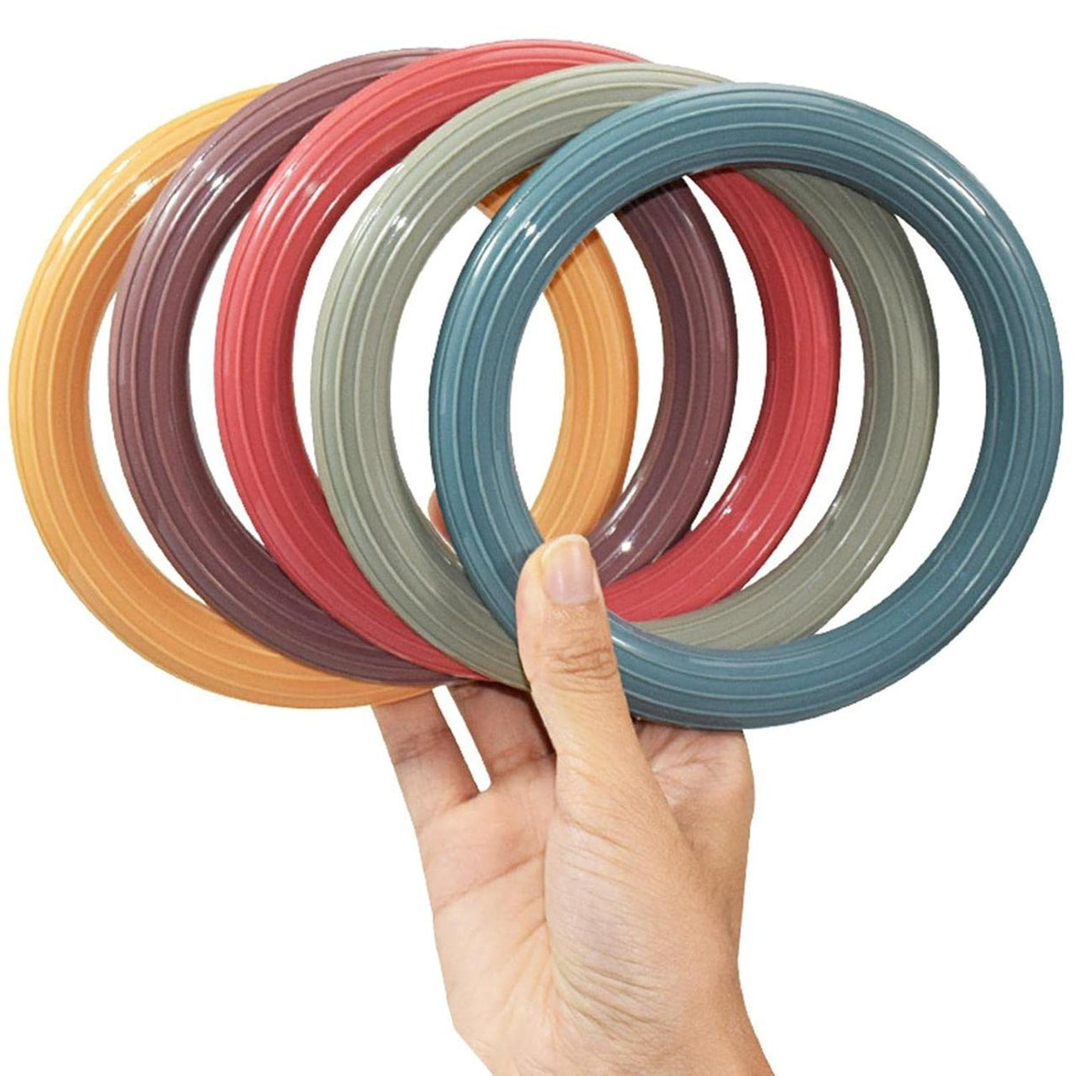 Yi Tong Le Wan 12pcs Hoop Throwing Game, Ferrule Game, 5pc Bottle - 5pc Circles - 2pc Base - Al Kabayel Discount CentreYi Tong Le Wan 12pcs Hoop Throwing Game, Ferrule Game, 5pc Bottle - 5pc Circles - 2pc BaseBaby & toddler toysYI TONG LE WANAl Kabayel Discount Centre