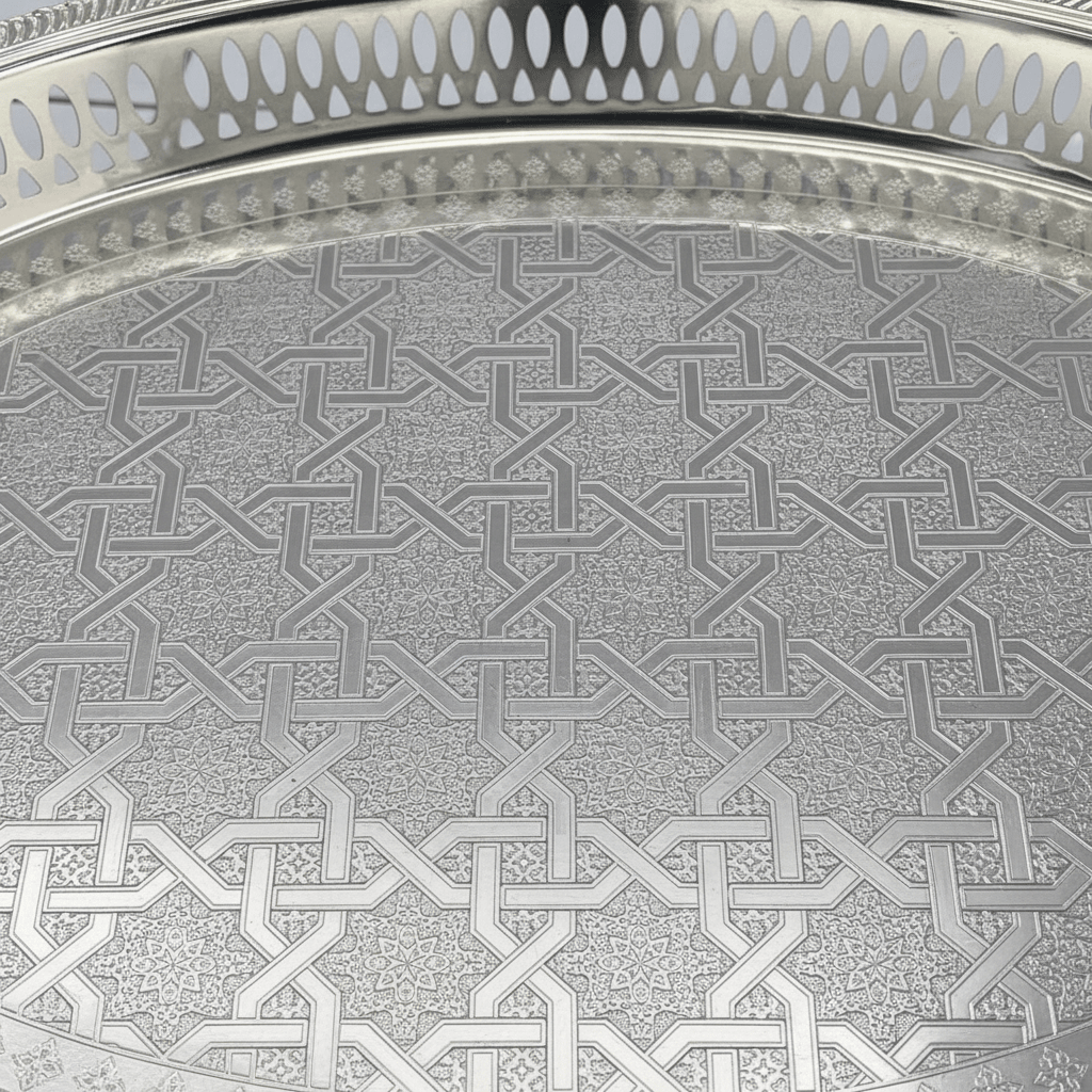 Zolten Silver Stainless Steel Oval Serving Tray - 60×44cm - Al Kabayel Discount CentreZolten Silver Stainless Steel Oval Serving Tray - 60×44cmServing TraysZOLTENAl Kabayel Discount Centre