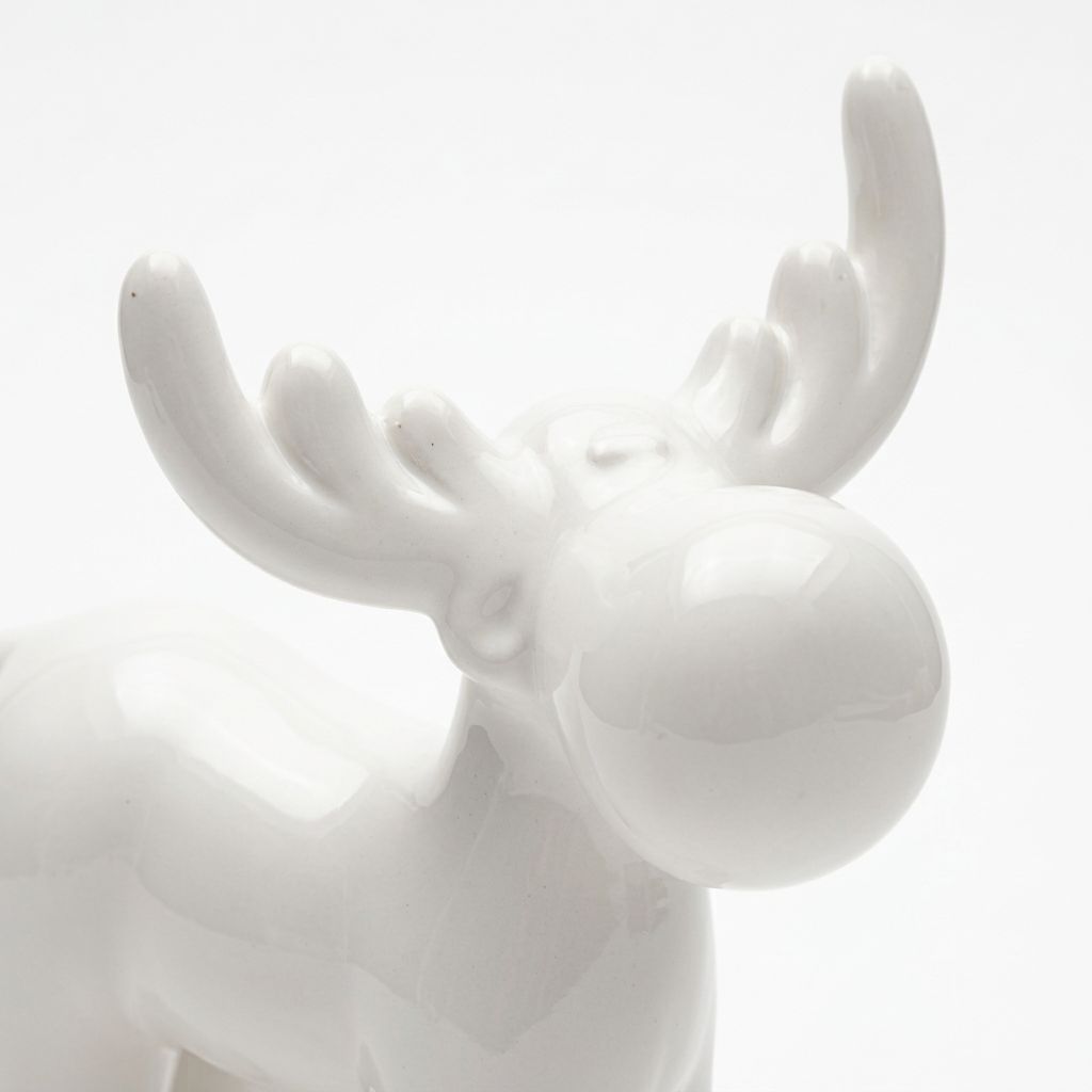 Ceramic Reindeer Figurine White – 18×20cm