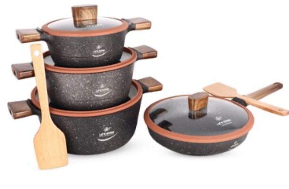 Life Smile  Burj Al Arab Series 10pcs   Non-Stick Granite Coating Cookware Set Includes 6.2 Liter Soup Pot with Lid- 1pc, 4.1 Liter Soup Pot with Lid- 1pc, 2.4 Liter Soup Pot with Lid- 1pc, 2.9 Liter Fry Pan Lid- 1pc, 2pc Spoons, LIFEP15-10T2-Brown