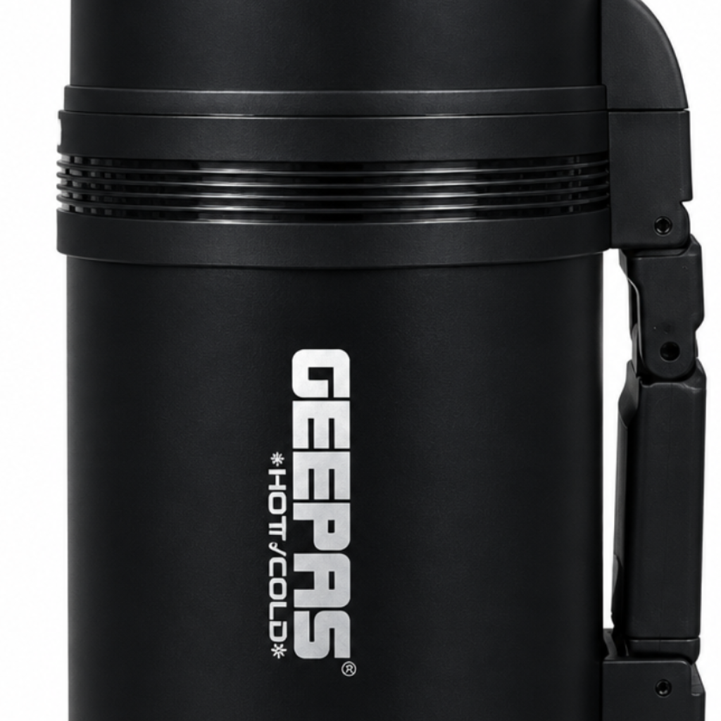 Geepas Stainless Steel Vacuum Flask Black - 600ml
