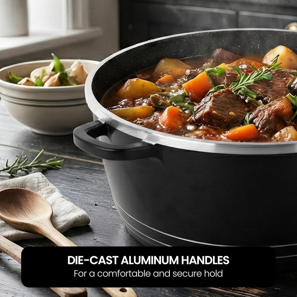 Vogati Casserole With Lid 32cm, 12 Ltr