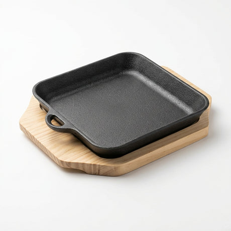 Yuniverse Cast Iron Sizzling Pan with Wooden Base – Black, 20 × 20 cm