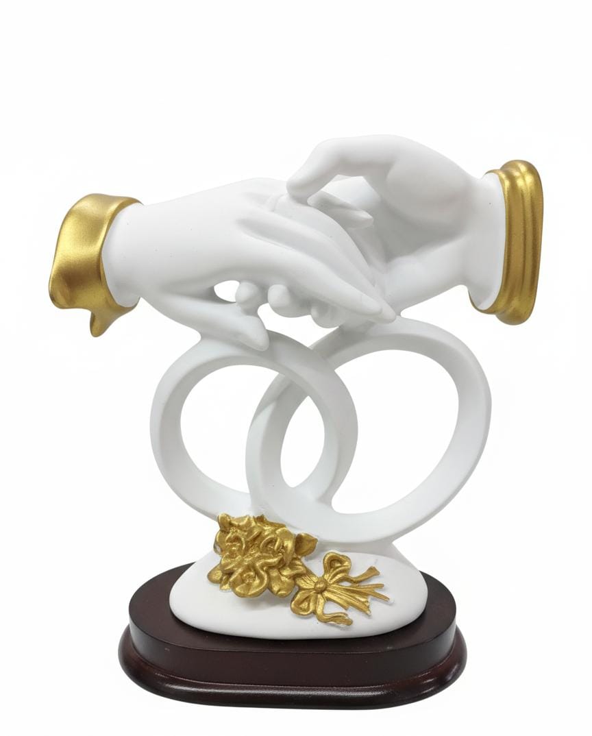 AKDC 16×15cm Ceramic Hands Décor in White with Gold Finish | Artistic Decorative Sculpture for Stylish Interiors - Al Kabayel Discount CentreAKDC 16×15cm Ceramic Hands Décor in White with Gold Finish | Artistic Decorative Sculpture for Stylish InteriorsHome Décor AccentsAKDCAl Kabayel Discount Centre