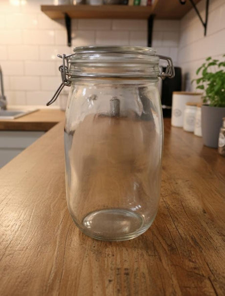 AKDC 1L Airtight Glass Clip Jar – Premium Kitchen Storage Container with Metal Lock Lid for Spices, Dry Food, Coffee, Sugar, and Snacks - Al Kabayel Discount CentreAKDC 1L Airtight Glass Clip Jar – Premium Kitchen Storage Container with Metal Lock Lid for Spices, Dry Food, Coffee, Sugar, and SnacksOrganizers & AccessoriesAKDCAl Kabayel Discount Centre