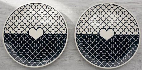 AKDC 2pcs Round Ceramic Cake Plate 20cm, Black/White - Al Kabayel Discount CentreAKDC 2pcs Round Ceramic Cake Plate 20cm, Black/WhitePlatesAKDCAl Kabayel Discount Centre