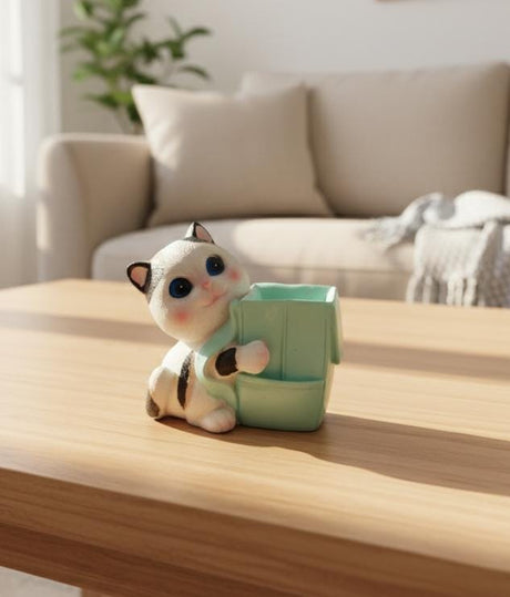 AKDC Adorable Polyresin Cat Pen Holder – White & Green Table Organizer Animal Décor 12 cm - Al Kabayel Discount CentreAKDC Adorable Polyresin Cat Pen Holder – White & Green Table Organizer Animal Décor 12 cmPen Holders & Desk OrganizersAKDCAl Kabayel Discount Centre