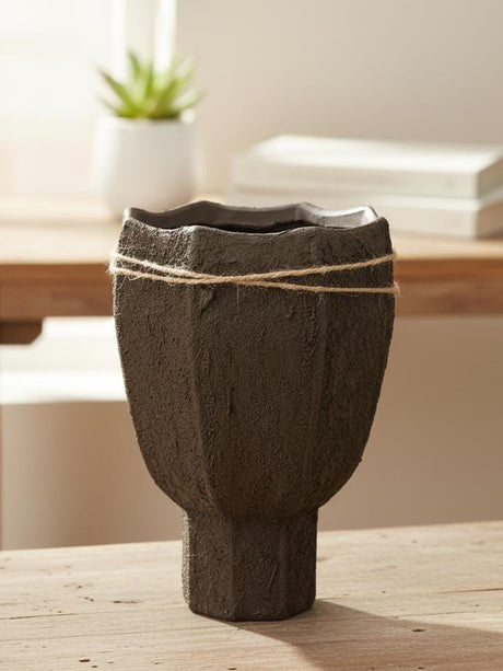 AKDC Artisanal Clay Plant Pot – Brown Earth Shade – 22×14 cm – Decorative Unique Form - Al Kabayel Discount CentreAKDC Artisanal Clay Plant Pot – Brown Earth Shade – 22×14 cm – Decorative Unique FormFlower/Plant PotsAKDCAl Kabayel Discount Centre