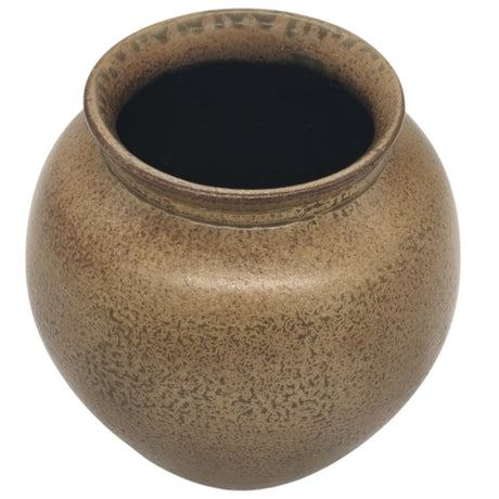 AKDC Ceramic Plant Pot, Handcrafted Flower Vase Garden Pots, Versatile Stylish Flower Pot, Storage Container Planter Pot for Home Office Event Decor (18cmx12cm)Brown - Al Kabayel Discount CentreAKDC Ceramic Plant Pot, Handcrafted Flower Vase Garden Pots, Versatile Stylish Flower Pot, Storage Container Planter Pot for Home Office Event Decor (18cmx12cm)BrownFlower/Plant PotsAKDCAl Kabayel Discount Centre