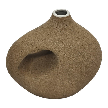 AKDC Ceramic Vase Home Décor Accents Table - 20cmX20cmX8cm - Al Kabayel Discount CentreAKDC Ceramic Vase Home Décor Accents Table - 20cmX20cmX8cmHome Décor AccentsAKDCAl Kabayel Discount Centre