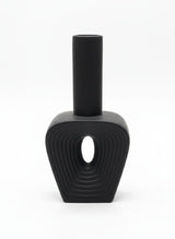 AKDC Compact Black Ceramic Table Vase – 17×13 cm - Al Kabayel Discount CentreAKDC Compact Black Ceramic Table Vase – 17×13 cmFlower/Plant PotsAKDCAl Kabayel Discount Centre
