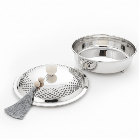 AKDC Decorative Metal Fruit Bowl – Elegant Silver Finish, Ideal for Dining Table & Kitchen Décor, 20 × 10 cm - Al Kabayel Discount CentreAKDC Decorative Metal Fruit Bowl – Elegant Silver Finish, Ideal for Dining Table & Kitchen Décor, 20 × 10 cmJars & Food SaversAKDCAl Kabayel Discount Centre