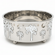 AKDC Designer Stainless Steel Salad Bowl with Palm Tree Design Base – Luxury Serving Bowl for Dining & Hosting – 23 × 10 cm - Al Kabayel Discount CentreAKDC Designer Stainless Steel Salad Bowl with Palm Tree Design Base – Luxury Serving Bowl for Dining & Hosting – 23 × 10 cmBowlsAKDCAl Kabayel Discount Centre