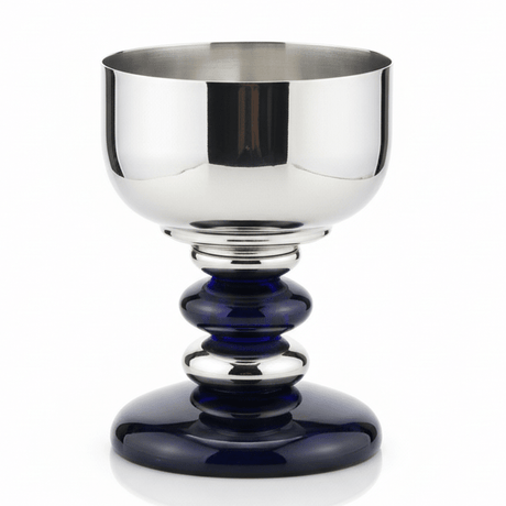 AKDC Elegant Footed Metal Candy Bowl – Decorative Raised Dessert Serving Dish for Chocolates Nuts & Dates – 15x11 cm - Al Kabayel Discount CentreAKDC Elegant Footed Metal Candy Bowl – Decorative Raised Dessert Serving Dish for Chocolates Nuts & Dates – 15x11 cmBowlsAKDCAl Kabayel Discount Centre