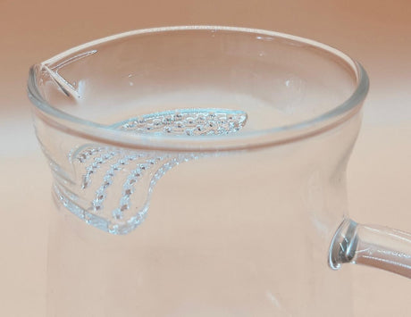 AKDC Glass Jug with Air - Tight Glass Lid 1000ml, Clear & Transparent - Al Kabayel Discount CentreAKDC Glass Jug with Air - Tight Glass Lid 1000ml, Clear & TransparentJugsAKDCAl Kabayel Discount Centre