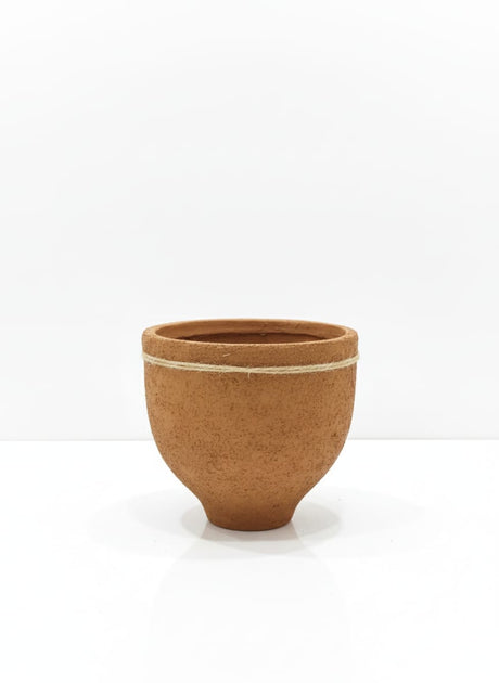 AKDC Handcrafted Clay Plant Pot – Sand Tone – 16×16 cm – Modern Unique Shape - Al Kabayel Discount CentreAKDC Handcrafted Clay Plant Pot – Sand Tone – 16×16 cm – Modern Unique ShapeFlower/Plant PotsAKDCAl Kabayel Discount Centre
