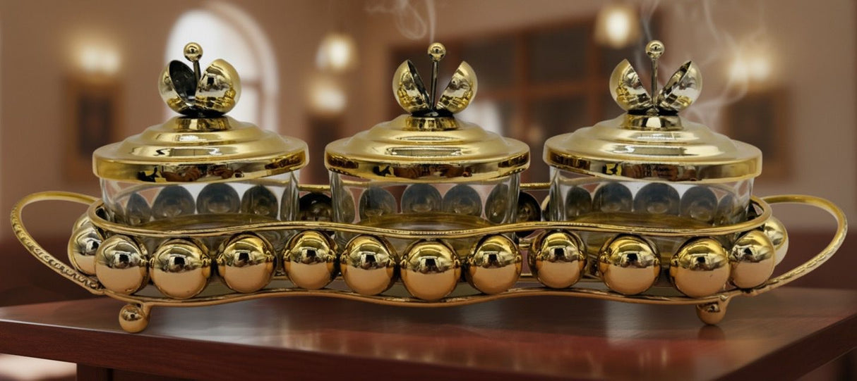 AKDC Metal and Glass 3pcs Candy Bowl Set 37cm*10cm*11.5cm, Gold - Al Kabayel Discount CentreAKDC Metal and Glass 3pcs Candy Bowl Set 37cm*10cm*11.5cm, GoldCandy ServersAKDCAl Kabayel Discount Centre