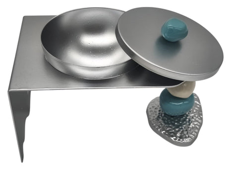AKDC Metal Candy Bowl with Lid 20cm*9cm*12cm, Table Top design - Al Kabayel Discount CentreAKDC Metal Candy Bowl with Lid 20cm*9cm*12cm, Table Top designBowlsAKDCAl Kabayel Discount Centre