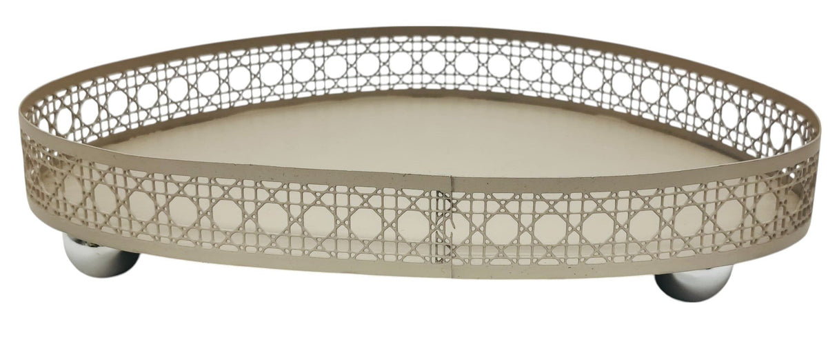 AKDC Metal Candy Tray 24cm*18cm*5cm, Beige - Al Kabayel Discount CentreAKDC Metal Candy Tray 24cm*18cm*5cm, BeigeServing TraysAKDCAl Kabayel Discount Centre