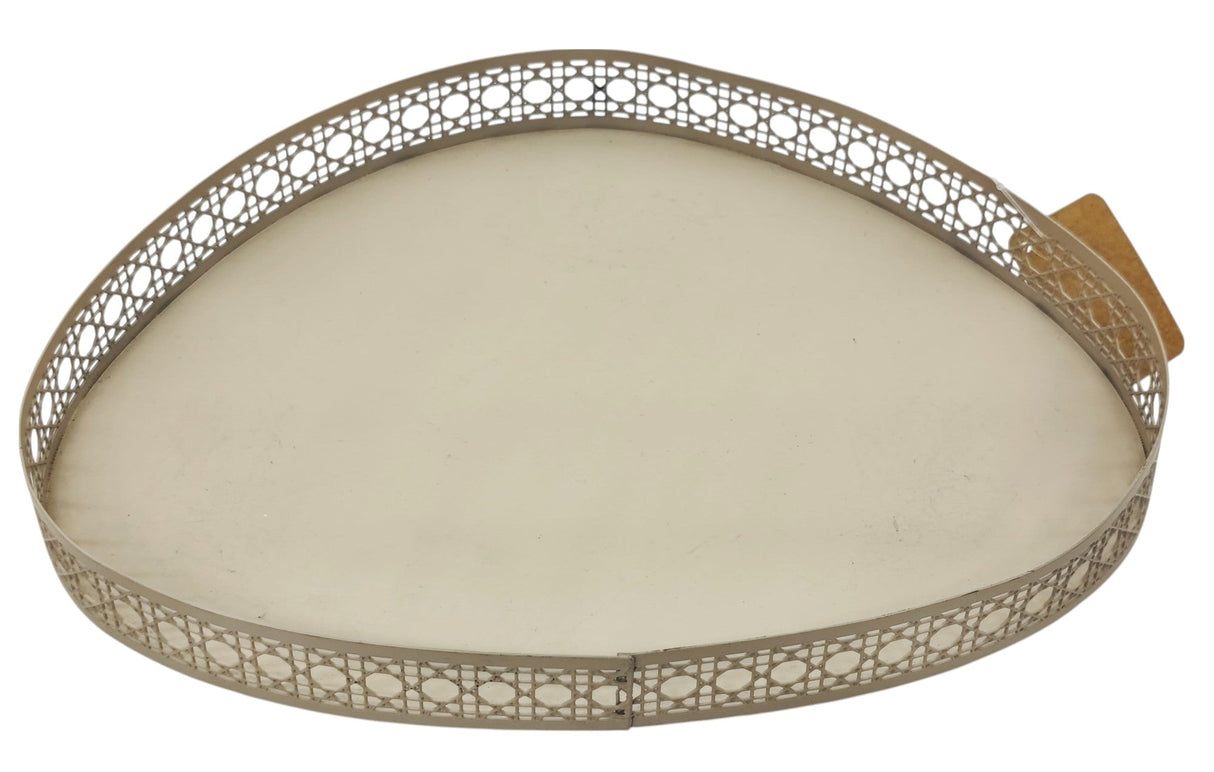 AKDC Metal Candy Tray 29cm*23cm*5cm, Beige - Al Kabayel Discount CentreAKDC Metal Candy Tray 29cm*23cm*5cm, BeigeServing TraysAKDCAl Kabayel Discount Centre