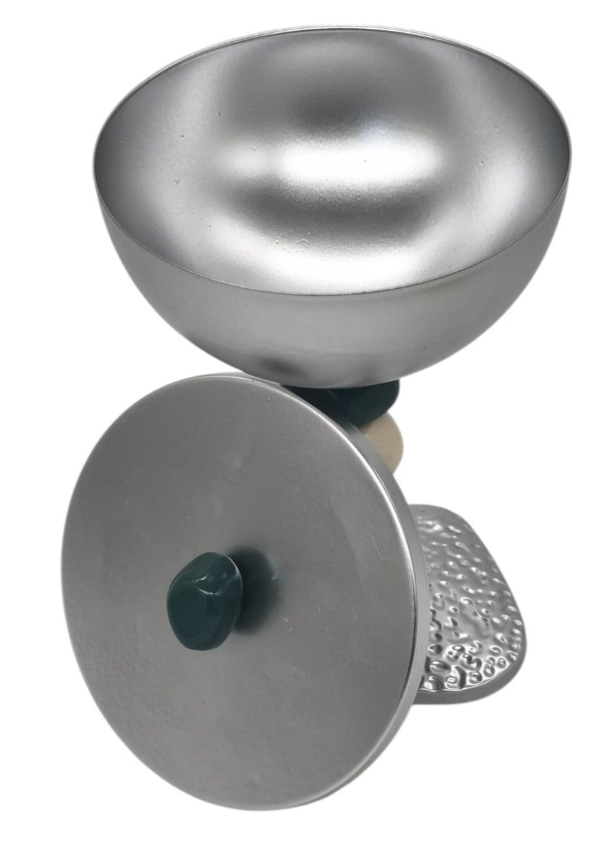 AKDC Metal Footed Candy Bowl with Lid 20cm*12cm*12cm, Multicolour - Al Kabayel Discount CentreAKDC Metal Footed Candy Bowl with Lid 20cm*12cm*12cm, MulticolourBowlsAKDCAl Kabayel Discount Centre