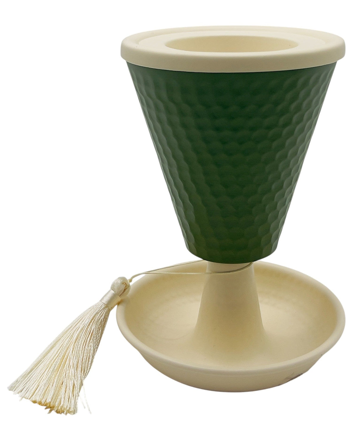 AKDC Metal Incense Burner 12cm*17cm, Ivory/Green - Al Kabayel Discount CentreAKDC Metal Incense Burner 12cm*17cm, Ivory/GreenHome Décor AccentsAKDCAl Kabayel Discount Centre