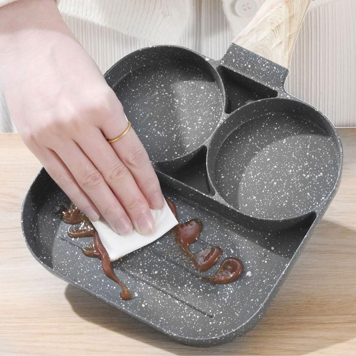 AKDC Non - Stick Pan 1 Grill Hole and 2 Round Hole - Al Kabayel Discount CentreAKDC Non - Stick Pan 1 Grill Hole and 2 Round HoleFrying Pans & SkilletsAKDCAl Kabayel Discount Centre