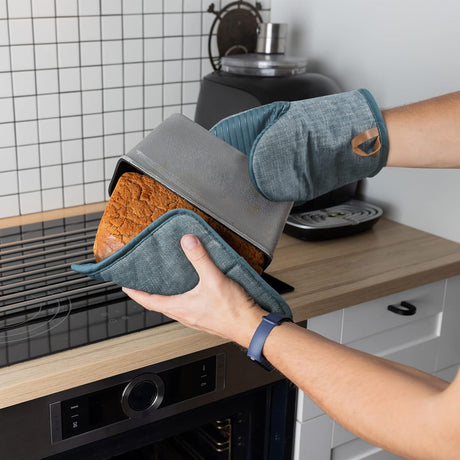 AKDC Oven Glove and Insulation Pad Set with Silicon Grip(Gloves - 17cm*30cm, Pad - 17cm*17cm), Blue/Grey - Al Kabayel Discount CentreAKDC Oven Glove and Insulation Pad Set with Silicon Grip(Gloves - 17cm*30cm, Pad - 17cm*17cm), Blue/GreyCookware AccessoriesAKDCAl Kabayel Discount Centre