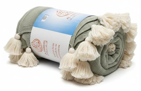 AKDC Premium Cotton Knitted Blanket 160×200 cm – Soft, Breathable & All - Season Comfort in Assorted Colors and Designs - Al Kabayel Discount CentreAKDC Premium Cotton Knitted Blanket 160×200 cm – Soft, Breathable & All - Season Comfort in Assorted Colors and DesignsBeddingAKDCAl Kabayel Discount Centre