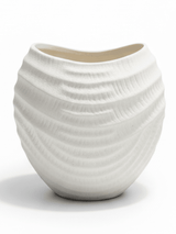 AKDC Premium Modern Ceramic Decorative Vase – Elegant White Unique Sculptural Design, 17 × 12 cm - Al Kabayel Discount CentreAKDC Premium Modern Ceramic Decorative Vase – Elegant White Unique Sculptural Design, 17 × 12 cmFlower/Plant PotsAKDCAl Kabayel Discount Centre