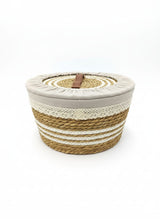 AKDC Rattan Basket with Lid & Fabric Liner Medium 29×16cm – Decorative Storage Organizer for Shelves & Cabinets - Al Kabayel Discount CentreAKDC Rattan Basket with Lid & Fabric Liner Medium 29×16cm – Decorative Storage Organizer for Shelves & CabinetsDoormatsAKDCAl Kabayel Discount Centre