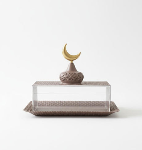 AKDC Rectangular Metal Serving Tray with Acrylic Lid 24×16×20 cm – Compact Brown Design Ideal for Ramadan Use - Al Kabayel Discount CentreAKDC Rectangular Metal Serving Tray with Acrylic Lid 24×16×20 cm – Compact Brown Design Ideal for Ramadan UseServing TraysAKDCAl Kabayel Discount Centre