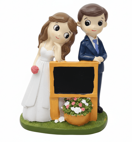 AKDC Romantic Polyresin Couple Decorative Figurine – Artistic Love - Themed Home Accent Showpiece, Assorted Colors, 14 cm - Al Kabayel Discount CentreAKDC Romantic Polyresin Couple Decorative Figurine – Artistic Love - Themed Home Accent Showpiece, Assorted Colors, 14 cmHome Décor AccentsAKDCAl Kabayel Discount Centre