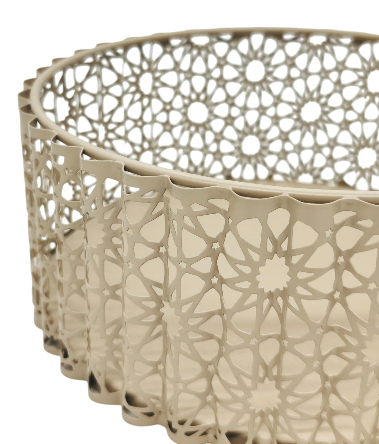 AKDC Round Metal Candy Tray 25cm*9cm, Beige - Al Kabayel Discount CentreAKDC Round Metal Candy Tray 25cm*9cm, BeigeServing TraysAKDCAl Kabayel Discount Centre