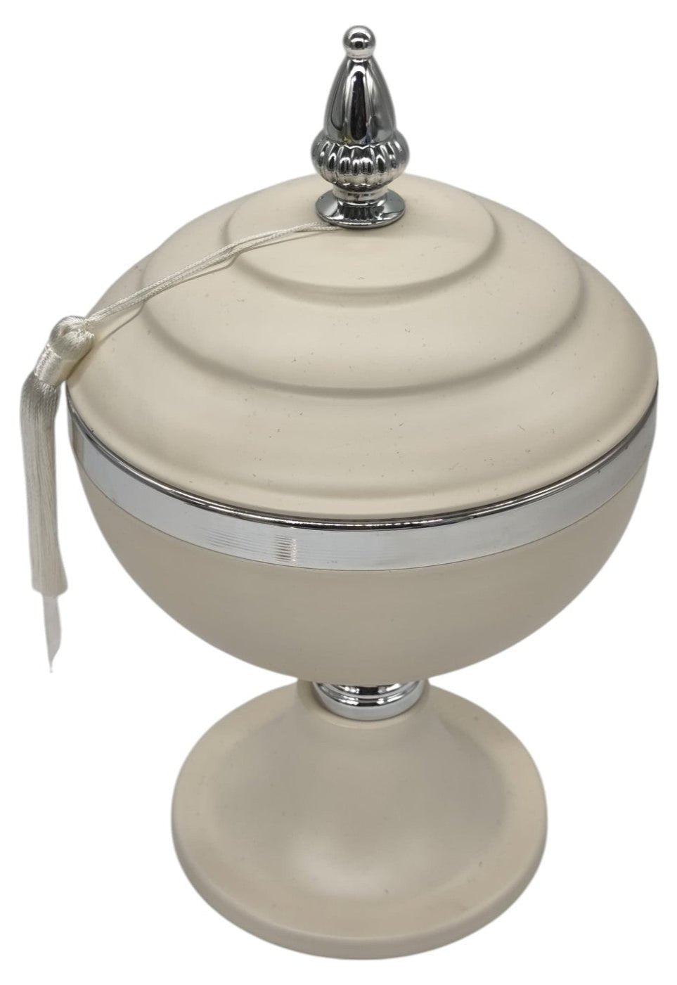 AKDC Round Metal Footed Candy Bowl with Lid 15cm*25cm, Ivory/Silver - Al Kabayel Discount CentreAKDC Round Metal Footed Candy Bowl with Lid 15cm*25cm, Ivory/SilverBowlsAKDCAl Kabayel Discount Centre