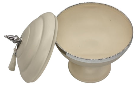 AKDC Round Metal Footed Candy Bowl with Lid 21cm*27cm, Ivory/Silver - Al Kabayel Discount CentreAKDC Round Metal Footed Candy Bowl with Lid 21cm*27cm, Ivory/SilverBowlsAKDCAl Kabayel Discount Centre