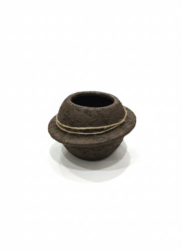 AKDC Sculpted Clay Plant Pot – Brown Earth Shade – 11×17 cm – Creative Unique Shape - Al Kabayel Discount CentreAKDC Sculpted Clay Plant Pot – Brown Earth Shade – 11×17 cm – Creative Unique ShapeFlower/Plant PotsAKDCAl Kabayel Discount Centre