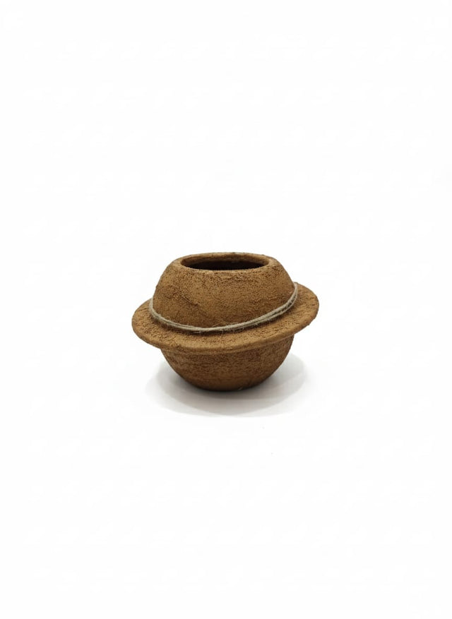 AKDC Sculpted Clay Plant Pot – Sand Tone – 11×17 cm – Creative Unique Shape - Al Kabayel Discount CentreAKDC Sculpted Clay Plant Pot – Sand Tone – 11×17 cm – Creative Unique ShapeFlower/Plant PotsAKDCAl Kabayel Discount Centre