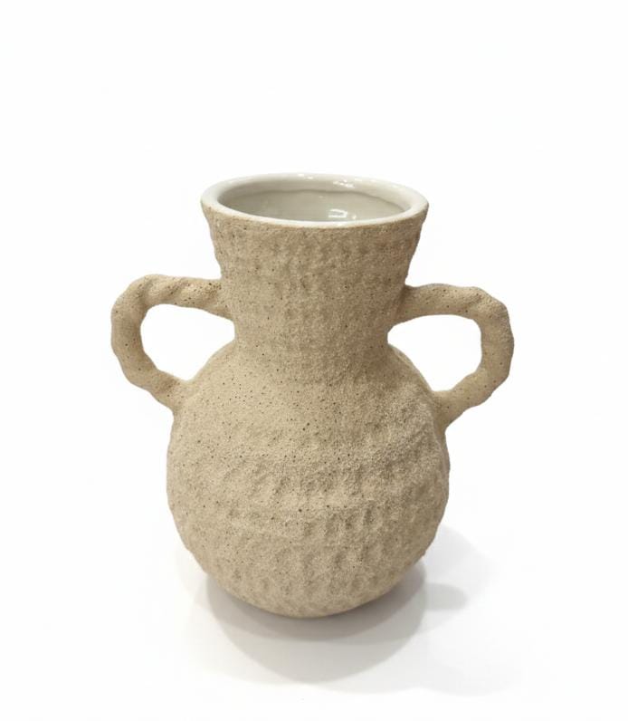 AKDC Stylish Beige Ceramic Vase – 22 cm Minimalist Interior Décor Vase - Al Kabayel Discount CentreAKDC Stylish Beige Ceramic Vase – 22 cm Minimalist Interior Décor VaseFlower/Plant PotsAKDCAl Kabayel Discount Centre
