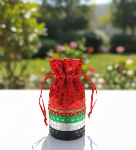 AKDC UAE Cloth Gift Bag – 12CM Traditional Fabric Bag for National Day Gift Wrapping & Décor - Al Kabayel Discount CentreAKDC UAE Cloth Gift Bag – 12CM Traditional Fabric Bag for National Day Gift Wrapping & DécorHome Décor AccentsAKDCAl Kabayel Discount Centre