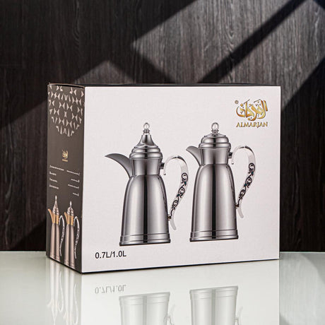 Almarjan 2pcs Vaccum Flask 0.7L+1L, Keeps Tea & Coffee Hot & Cold for 8hrs, Full Gold - Al Kabayel Discount CentreAlmarjan 2pcs Vaccum Flask 0.7L+1L, Keeps Tea & Coffee Hot & Cold for 8hrs, Full GoldThermosALMARJANAl Kabayel Discount Centre