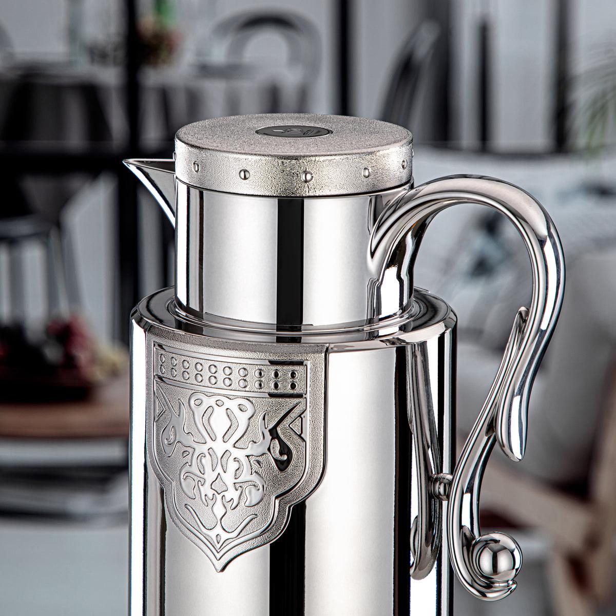 Almarjan 2pcs Vaccum Flask 1L+1L, Keeps Tea & Coffee Hot & Cold for 8hr, Chrome - Al Kabayel Discount CentreAlmarjan 2pcs Vaccum Flask 1L+1L, Keeps Tea & Coffee Hot & Cold for 8hr, ChromeThermosALMARJANAl Kabayel Discount Centre