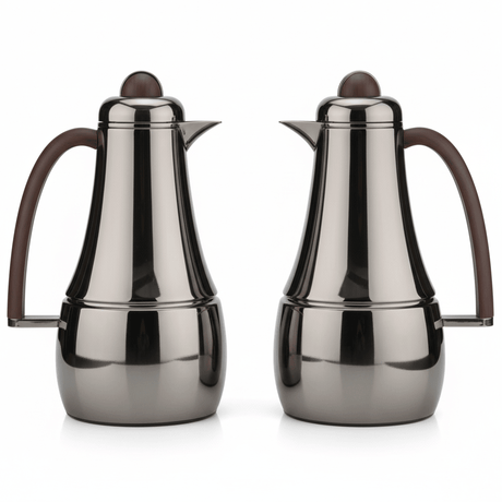 Almarjan Premium 1L + 1L Vacuum Flask Set in Black Finish with Elegant Brown Handle for Hot & Cold Beverages - Al Kabayel Discount CentreAlmarjan Premium 1L + 1L Vacuum Flask Set in Black Finish with Elegant Brown Handle for Hot & Cold BeveragesThermosALMARJANAl Kabayel Discount Centre