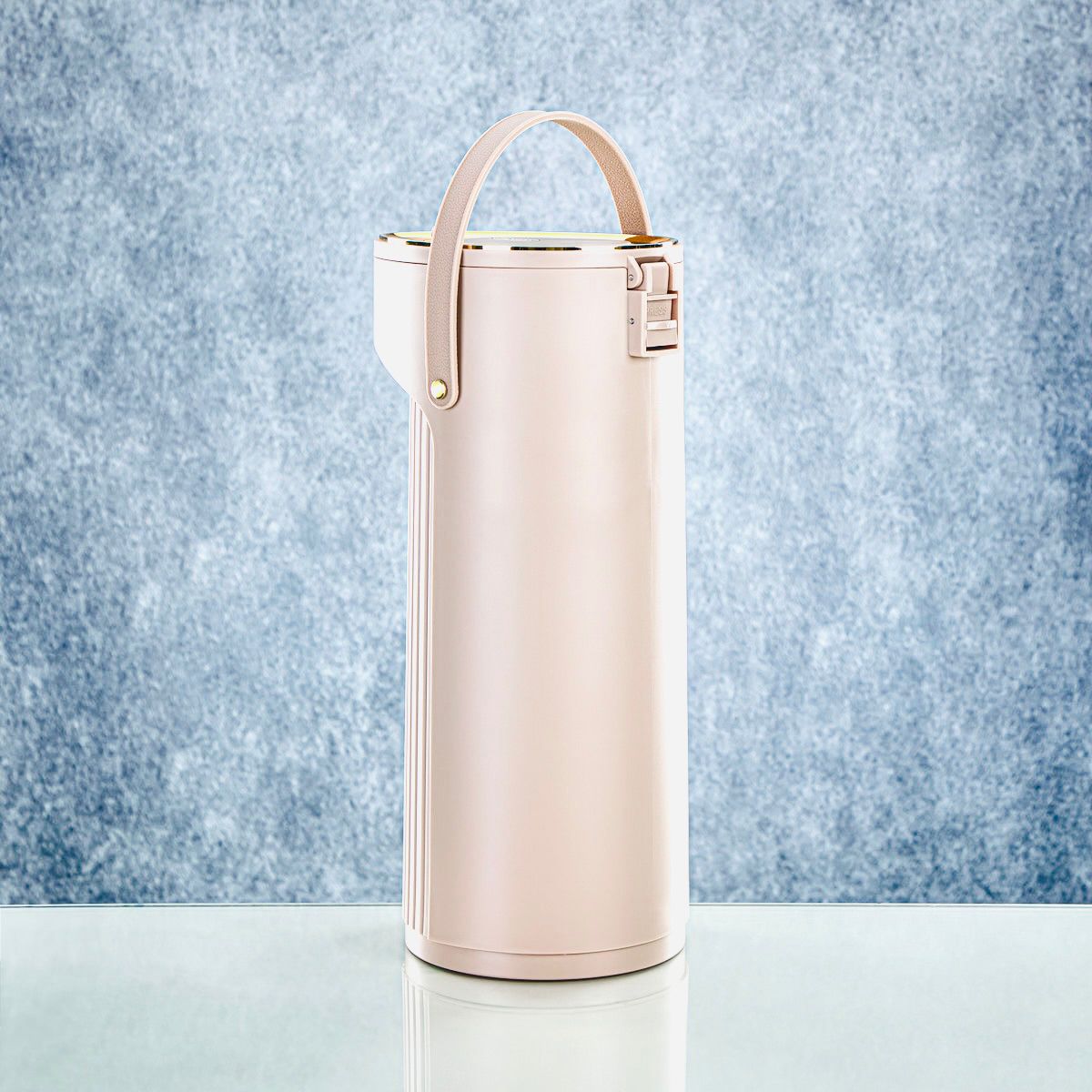 Almarjan Pump Vaccum Flask 2.2 Liter, Beige & Gold, SM - 2417A - 220 - Al Kabayel Discount CentreAlmarjan Pump Vaccum Flask 2.2 Liter, Beige & Gold, SM - 2417A - 220ThermosALMARJANAl Kabayel Discount Centre