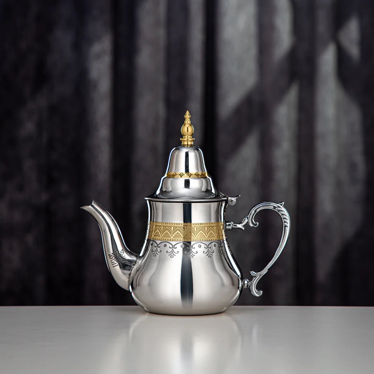 ALMARJAN Sahara Stainless Steel Teapot 800ml, Silver/Gold - Al Kabayel Discount CentreALMARJAN Sahara Stainless Steel Teapot 800ml, Silver/GoldTea/Coffee PotsALMARJANAl Kabayel Discount Centre