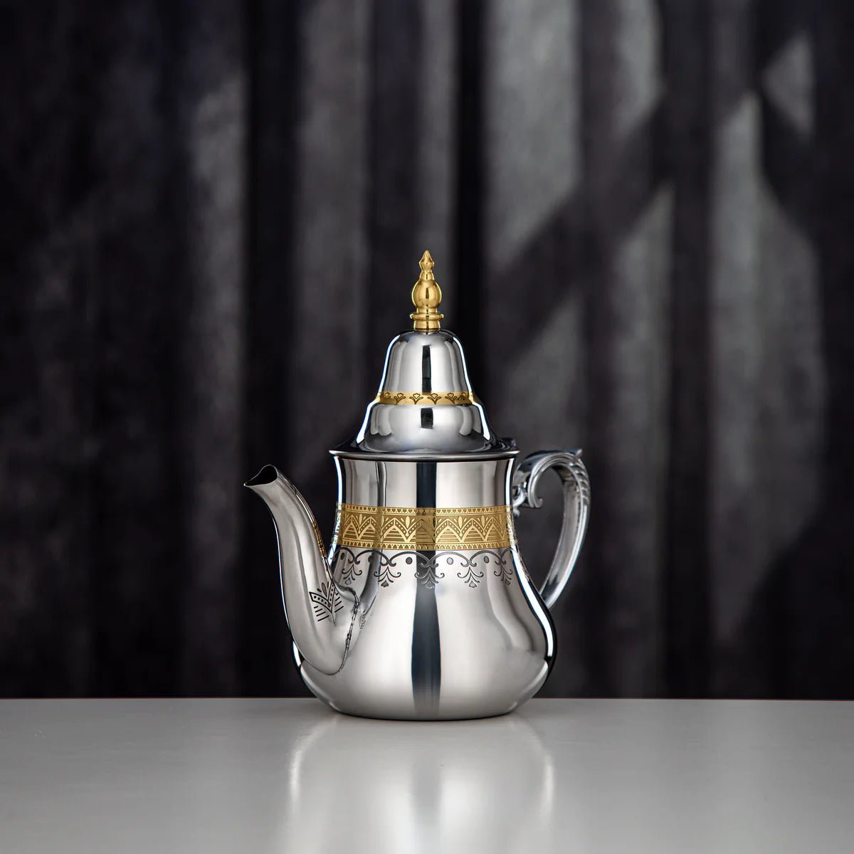 ALMARJAN Sahara Stainless Steel Teapot 800ml, Silver/Gold - Al Kabayel Discount CentreALMARJAN Sahara Stainless Steel Teapot 800ml, Silver/GoldTea/Coffee PotsALMARJANAl Kabayel Discount Centre