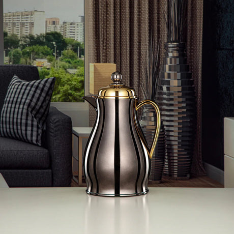 Almarjan Vacuum Flask Metal Body with Glass Liner 0.5L Nickel Black & Gold (RPA - 050 - NBKG) - Al Kabayel Discount CentreAlmarjan Vacuum Flask Metal Body with Glass Liner 0.5L Nickel Black & Gold (RPA - 050 - NBKG)ThermosALMARJANAl Kabayel Discount Centre