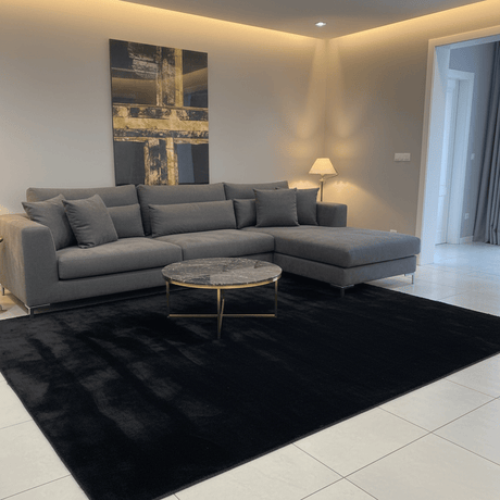 Black Elegant Luxury Fur Mat | Ultra-Soft Plush Area Rug for Living Room, Bedroom & Majlis | 180 × 250 cm | Premium Home Décor - Al Kabayel Discount CentreBlack Elegant Luxury Fur Mat | Ultra-Soft Plush Area Rug for Living Room, Bedroom & Majlis | 180 × 250 cm | Premium Home DécorDoormatsAKDCAl Kabayel Discount Centre