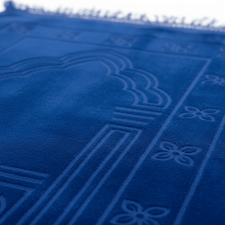 Blue Soft Velvet Prayer Mat – 100 × 65 cm - Al Kabayel Discount CentreBlue Soft Velvet Prayer Mat – 100 × 65 cmPrayer MatsAKDCAl Kabayel Discount Centre