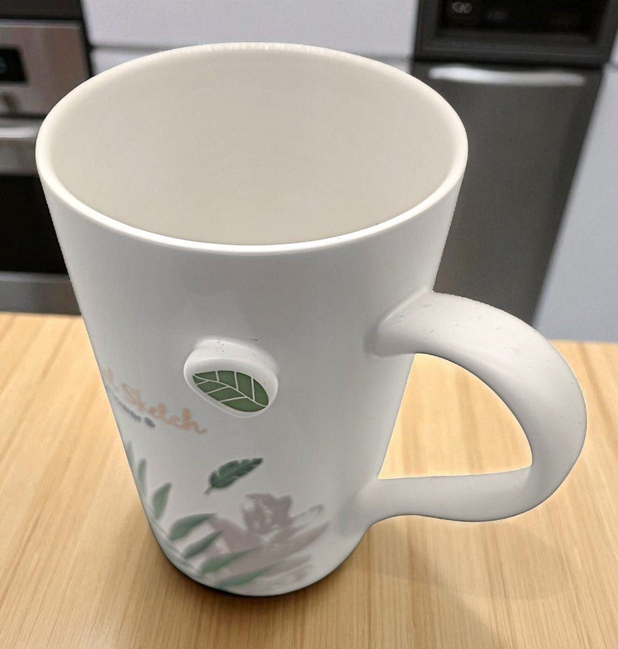 Cflower Porcelain Mug (White Colour) Nature Leaf Design 400ml - Al Kabayel Discount CentreCflower Porcelain Mug (White Colour) Nature Leaf Design 400mlMugsCFLOWERAl Kabayel Discount Centre